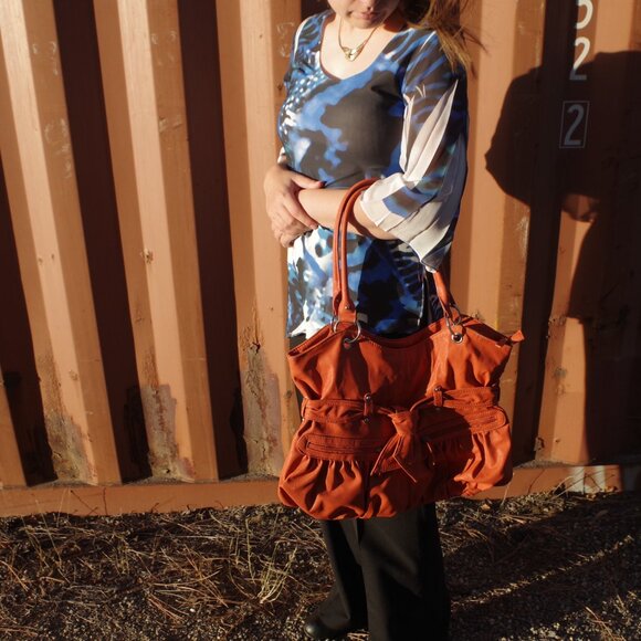 Big Vintage Burnt Orange Hand Bag - Picture 6 of 13